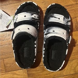 Croc slides